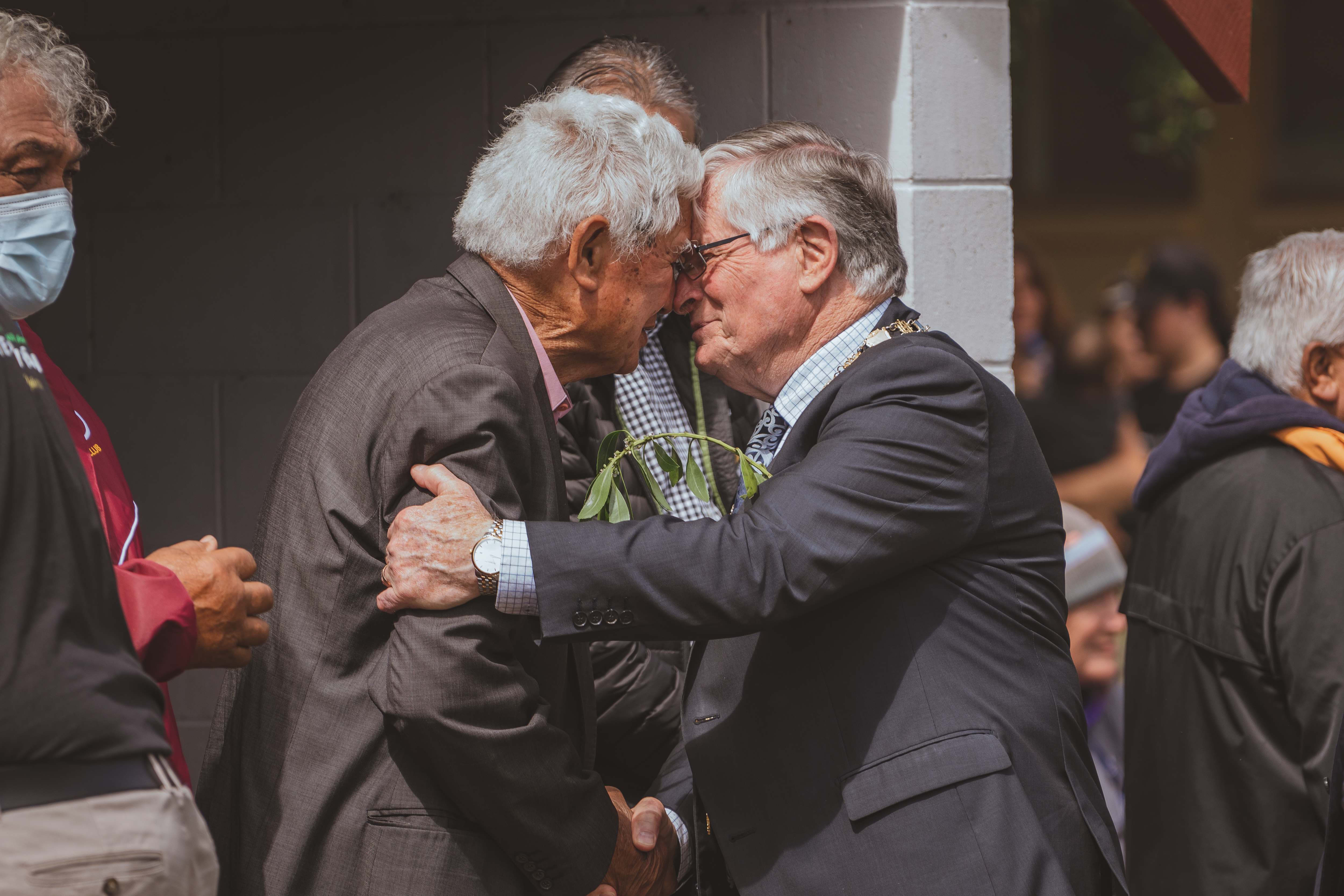 ​Ngai te Rangi Iwi kaumatua Hauata Palmer ​and Western Bay Mayor Garry Webber hongi as part of the deed signing on Matakana Island.